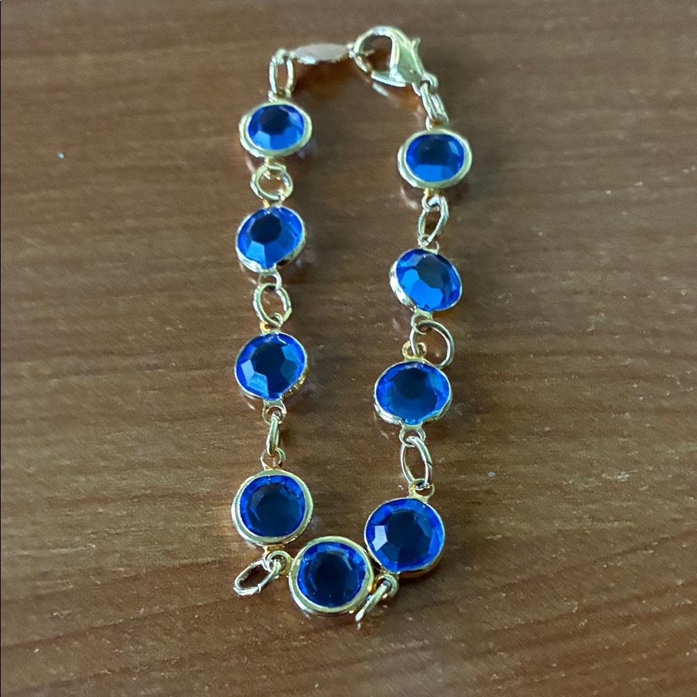 Elegant Blue and Gold Bracelet